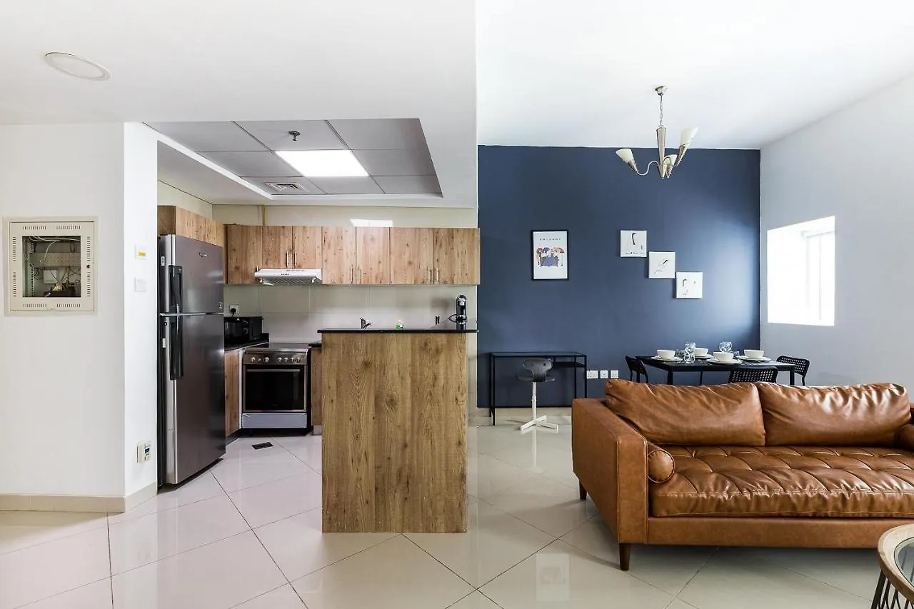 V Edition - Tranquil Retreat With Terrace And Epic Marina View Dubai